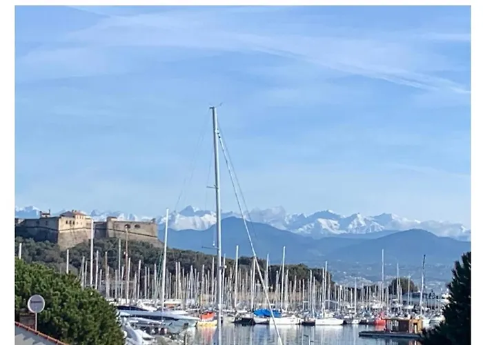 Les Beaux Jours Super Nice Flat For 3 With Ac, Balcony & View