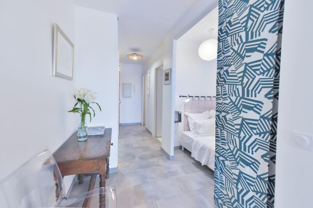 Apartment Les Beaux Jours Super Flat For 3 With Ac, Balcony & View