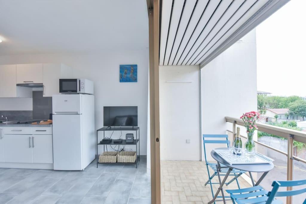 Les Beaux Jours Super Flat For 3 With Ac, Balcony & View Apartment Antibes